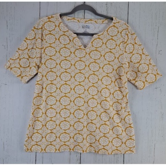 croft & barrow Tops - Croft Barrow Size Medium Yellow Floral Womens Split V Neck Womens‎ Short Sleeve